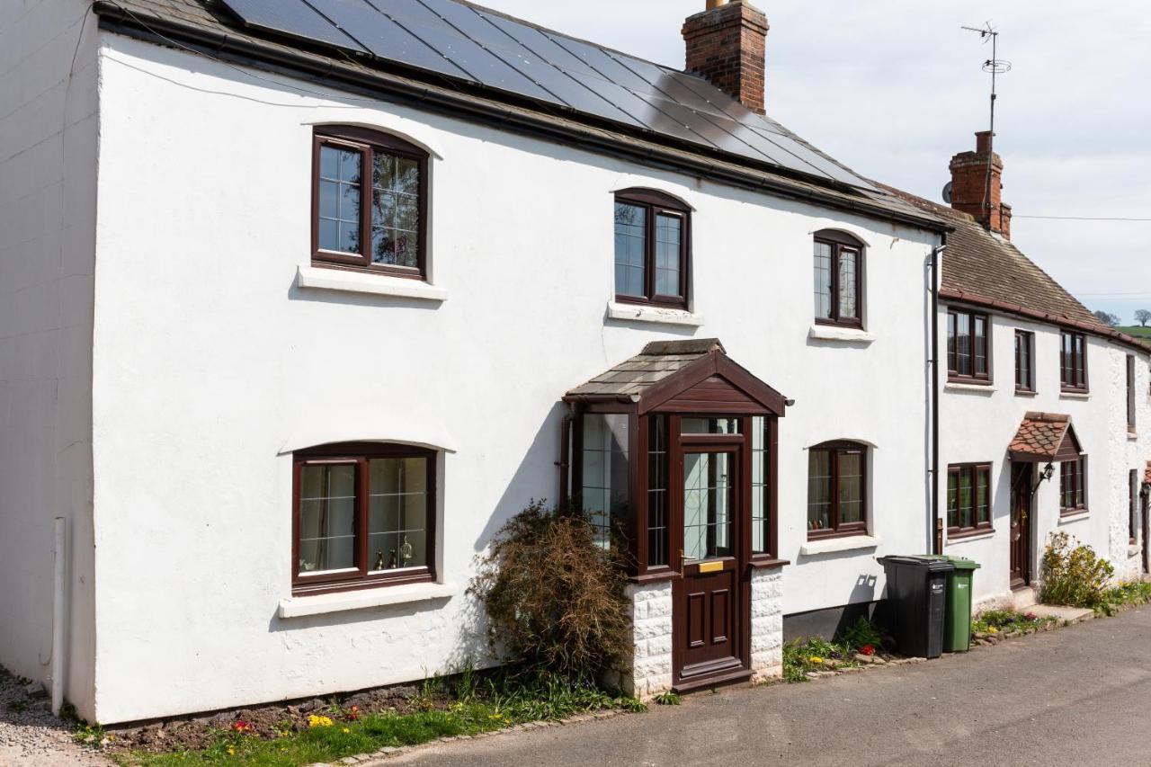 Herefordshire Holiday Cottages Lea Exterior photo