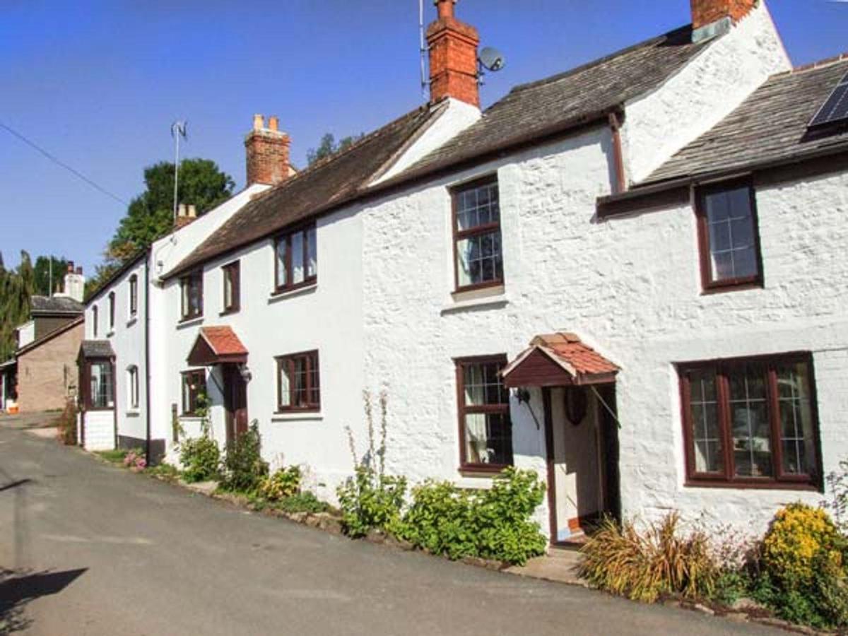 Herefordshire Holiday Cottages Lea Exterior photo